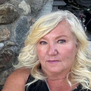 Meet your Posher, Connie